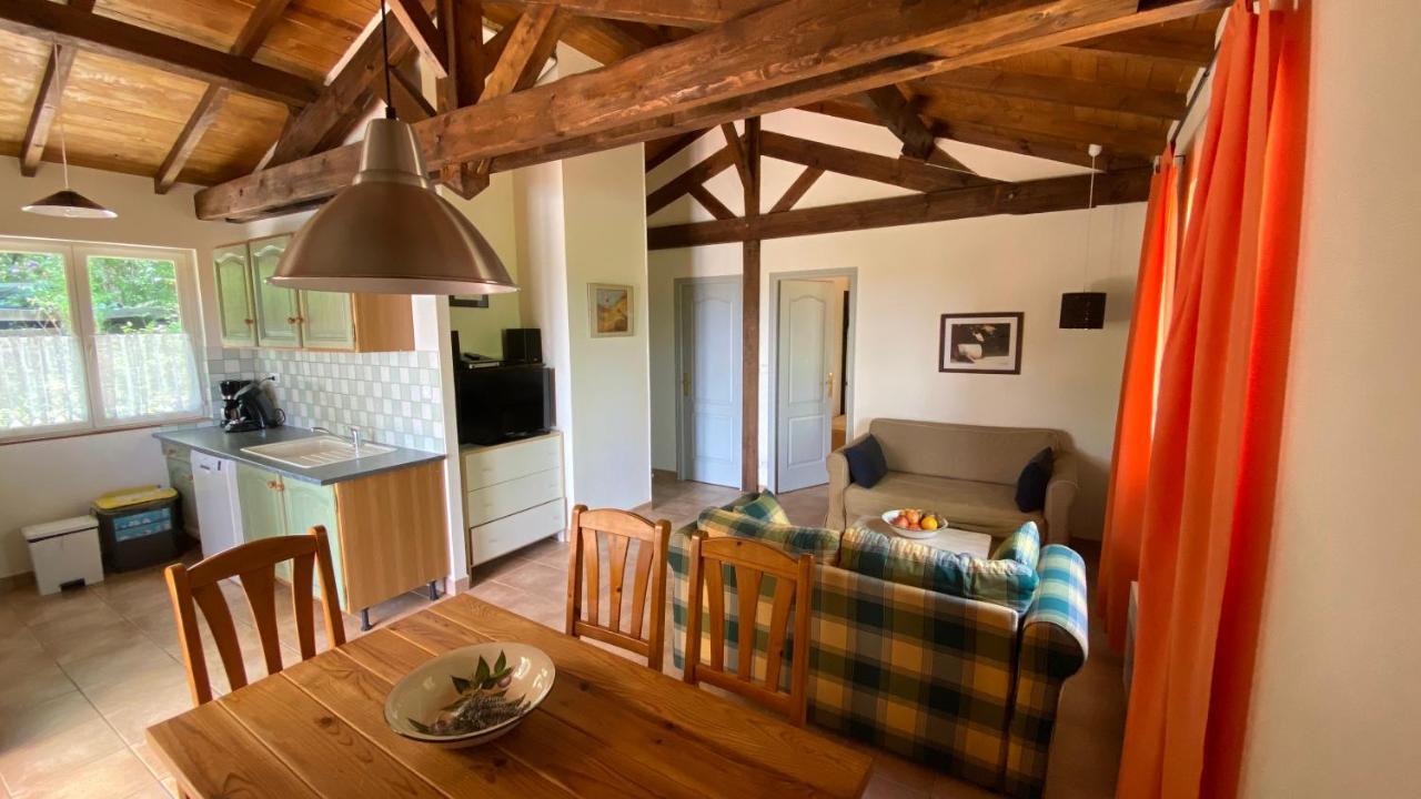 Les Hauts Du Coustalier Doissat Экстерьер фото